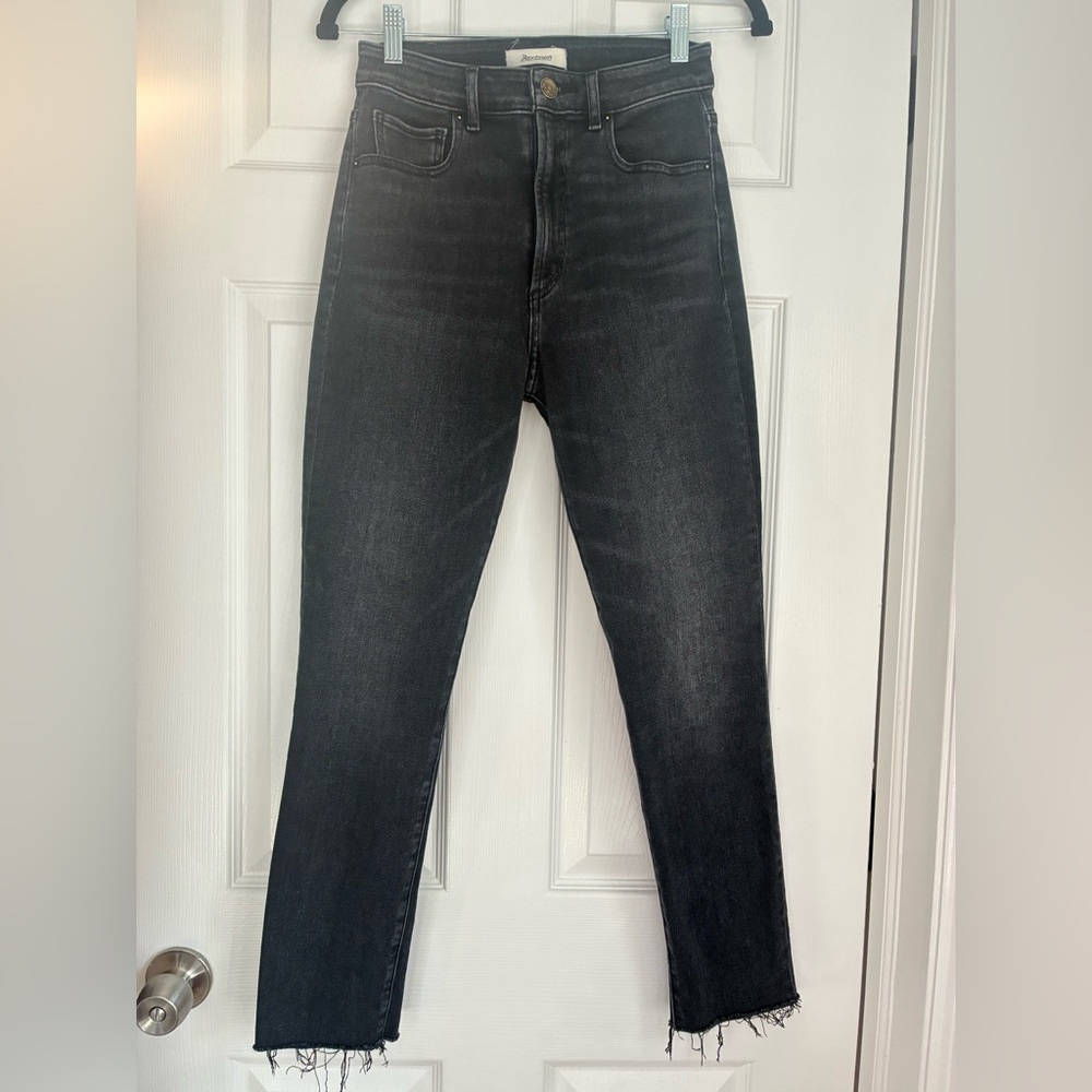 Women’s Distressed Black slim Jeans